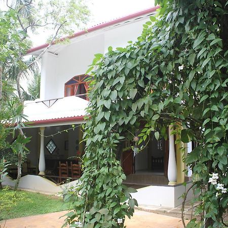 Dionis Villa Unawatuna Quarto foto